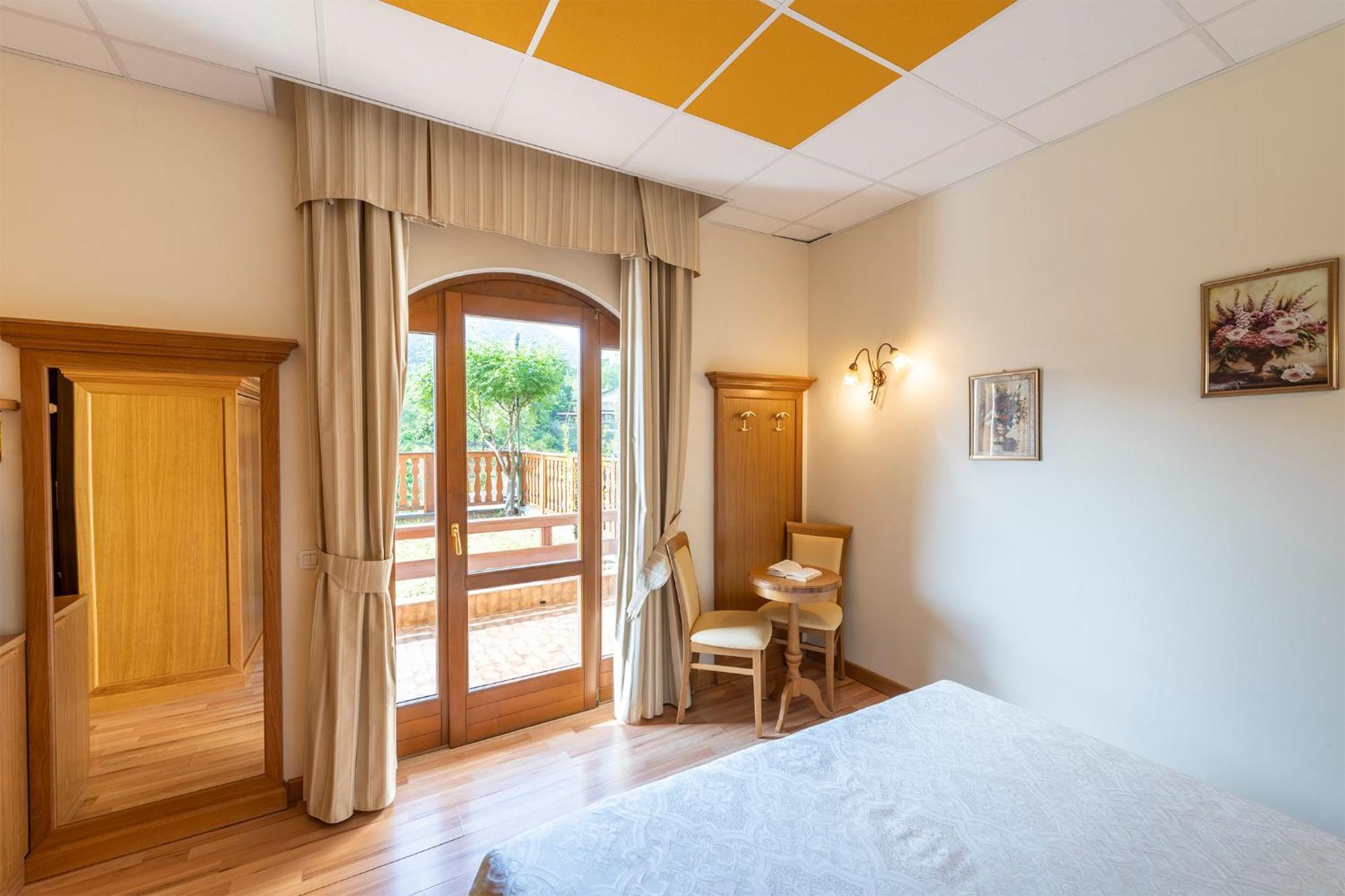 Hotel Pineta Campi Tremosine Номер фото